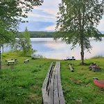 Majatalo Oravanpesae Guest house Lampsijarvi