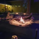 Majatalo Oravanpesae * Lampsijarvi