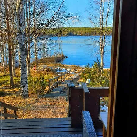 Majatalo Oravanpesae Guest house Lampsijarvi