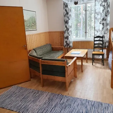 Majatalo Oravanpesae * Lampsijärvi