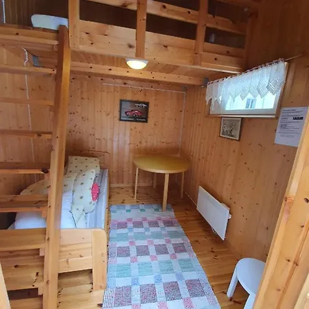 ゲストハウス Majatalo Oravanpesae Lampsijärvi