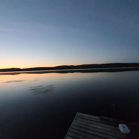 Majatalo Oravanpesae * Lampsijärvi