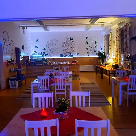 Majatalo Oravanpesae Guest house *