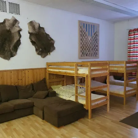 Majatalo Oravanpesae * Lampsijärvi