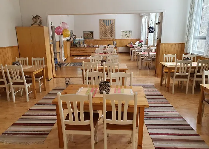 Majatalo Oravanpesae * Lampsijärvi