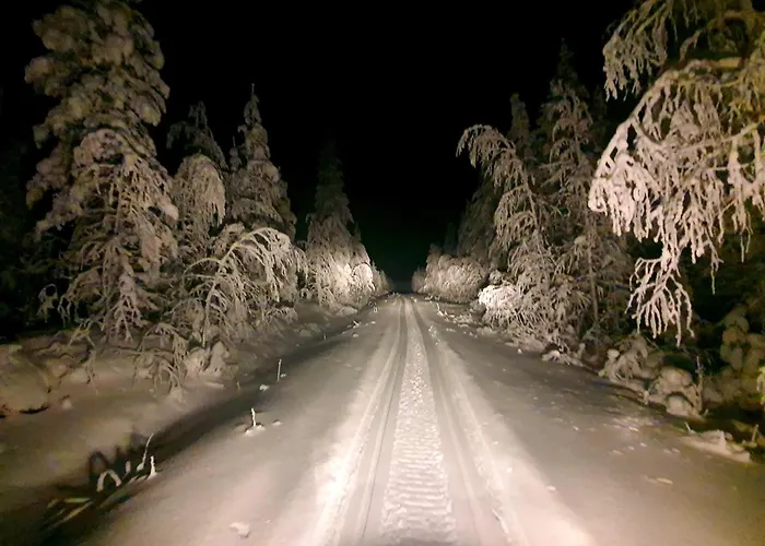 Majatalo Oravanpesae * Lampsijärvi